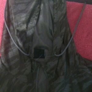 Under Armour Men’s Camo-Print Windbreaker